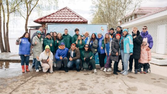 В Саратове в юбилейный раз выпустили мальков в Волгу!